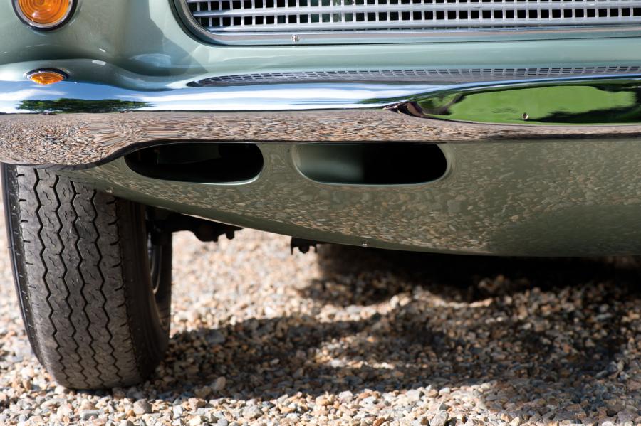 Детали экстерьера Aston Martin DB4 GT (0104/L) 1960 года  (фото 11 из 40)